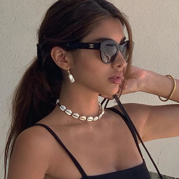 Accessories - NEW! Natural Seashell Choker Necklace